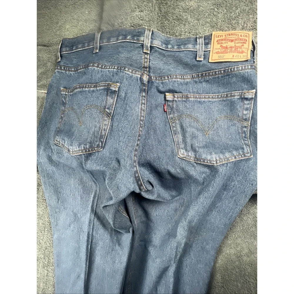Levis Jeans Mens 40x30 Blue 550‎ Relaxed Straight Fit Denim 100% Cotton